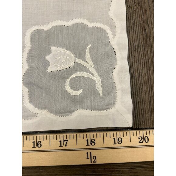 Set Of 6 White Embroidered Floral Cotton Napkins 20 x 19.5" - Picture 4 of 5